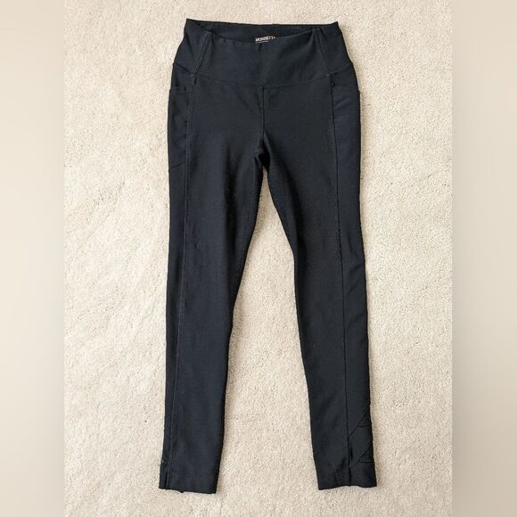 Mondetta Black Crop Leggings with Mesh Cutouts Size S - Picture 1 of 9